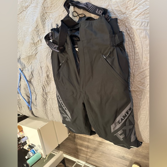Women’s team FXR snow pant size 14. FAST. - Picture 2 of 5